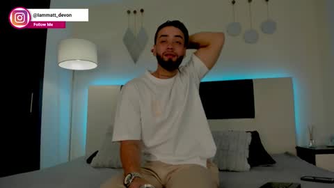 Snapshot of mattdevon chatting on 12/20/25, 04:30 Matt online show from 12/20/25, 04:30