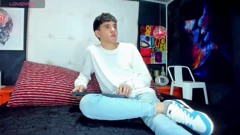 ---Matteo--- online show from 09/19/25, 04:47