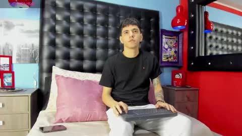 ---Matteo--- online show from 10/05/25, 04:00