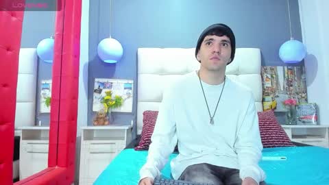 ---Matteo--- online show from 11/02/25, 02:36