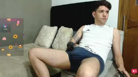 Snapshot of matteo12_ chatting on 06/14/26, 02:57 ---Matteo--- online show from 06/14/26, 02:57