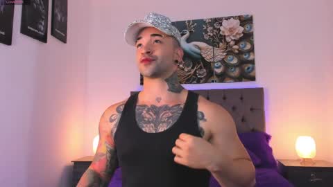 Matthew INDEPENDENT MODEL online show from 04/15/26, 02:07