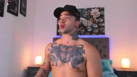 Snapshot of matthew_colee chatting on 06/25/26, 05:12 Matthew INDEPENDENT MODEL online show from 06/25/26, 05:12