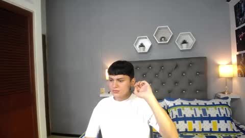 Snapshot of matthew_sandler chatting on 11/21/25, 03:27 MATTHEW SANDLER online show from 11/21/25, 03:27