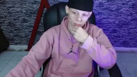 Snapshot of matthewboy_ chatting on 03/09/25, 12:31 MatthewBoy online show from 03/09/25, 12:31