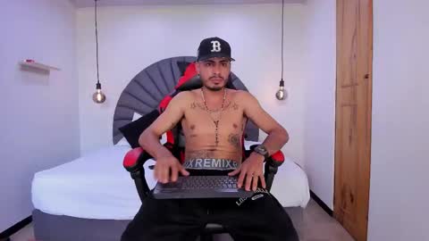 Snapshot of matthewcullenn chatting on 01/16/26, 08:35 Matthew online show from 01/16/26, 08:35