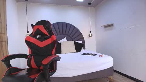 Snapshot of matthewcullenn chatting on 02/10/26, 07:07 Matthew online show from 02/10/26, 07:07