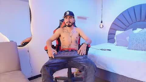 Snapshot of matthewcullenn chatting on 03/02/26, 08:59 Matthew online show from 03/02/26, 08:59