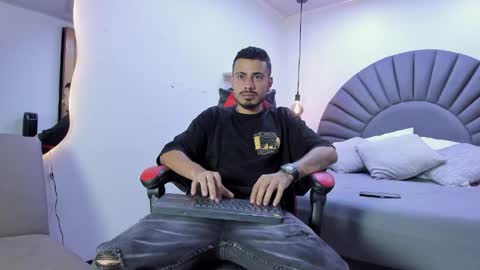 Matthew online show from 04/04/26, 04:00