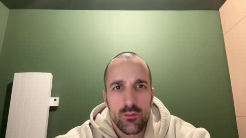 M online show from 12/01/25, 11:43