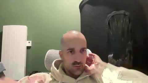 M online show from 02/26/26, 10:53