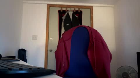 Snapshot of mattiufr chatting on 12/14/24, 08:40 Matt online show from 12/14/24, 08:40