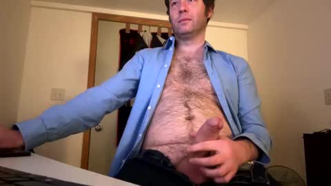 Snapshot of mattiufr chatting on 12/21/24, 01:26 Matt online show from 12/21/24, 01:26