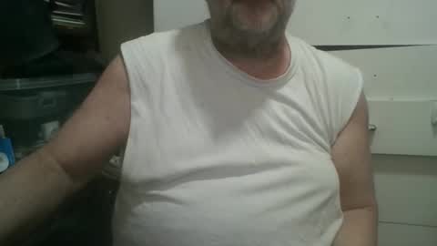 Snapshot of mattnudist chatting on 12/29/24, 12:52 Matt online show from 12/29/24, 12:52