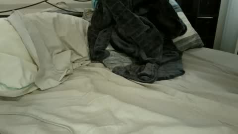 mattsroom123 online show from 02/17/25, 04:15