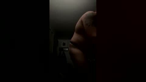 Snapshot of mattychew707 chatting on 12/15/25, 02:21 mattychew707 online show from 12/15/25, 02:21