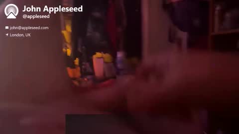 Snapshot of mattyrazz chatting on 11/14/25, 03:55 NiceBigJuicyHead online show from 11/14/25, 03:55