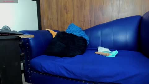 Snapshot of mature_beautiful chatting on 02/14/25, 03:15 Lucy online show from 02/14/25, 03:15