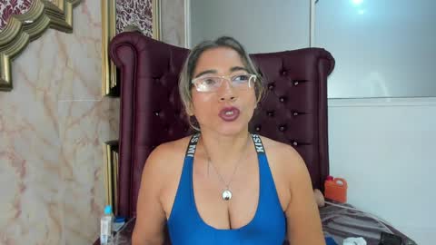 Snapshot of mature_bigass__ chatting on 01/15/25, 06:40 Maria online show from 01/15/25, 06:40