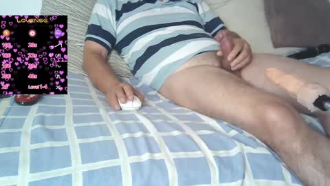 Snapshot of mature_couple_wild_2 chatting on 03/10/25, 12:07 DominikFrank online show from 03/10/25, 12:07