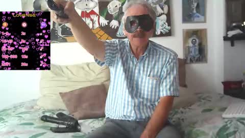 Snapshot of mature_couple_wild_2 chatting on 11/06/25, 02:34 DominikFrank online show from 11/06/25, 02:34