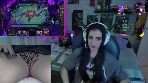 Snapshot of mature_gamer chatting on 01/16/26, 02:54 Nath online show from 01/16/26, 02:54