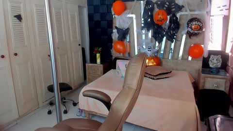 Snapshot of mature_tenderxx chatting on 10/29/25, 03:36 Sexy Hot Mature Sophy online show from 10/29/25, 03:36