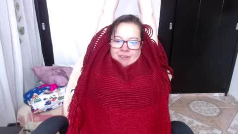 Snapshot of mature_wolf chatting on 12/12/24, 12:55 Sonia online show from 12/12/24, 12:55