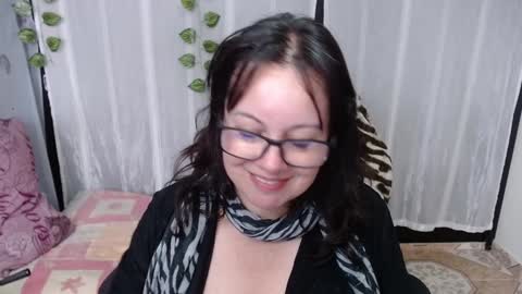 Snapshot of mature_wolf chatting on 01/30/25, 05:06 Sonia online show from 01/30/25, 05:06
