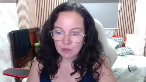 Sonia online show from 05/18/26, 09:53