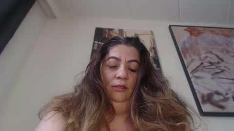 Snapshot of matureboobsbig chatting on 06/01/26, 02:19 matureboobsbig online show from 06/01/26, 02:19
