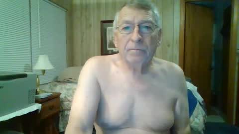 Snapshot of maturecouple1954 chatting on 12/24/24, 11:38 SXECPL55 at G mail Dot Com online show from 12/24/24, 11:38
