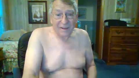Snapshot of maturecouple1954 chatting on 01/09/25, 12:52 SXECPL55 at G mail Dot Com online show from 01/09/25, 12:52