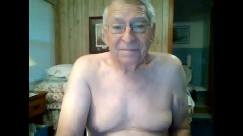 Snapshot of maturecouple1954 chatting on 09/14/25, 11:31 SXECPL55 at G mail Dot Com online show from 09/14/25, 11:31