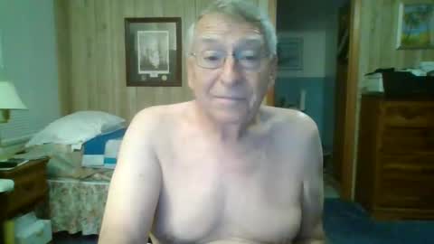 Snapshot of maturecouple1954 chatting on 05/27/26, 10:01 SXECPL55 at G mail Dot Com online show from 05/27/26, 10:01