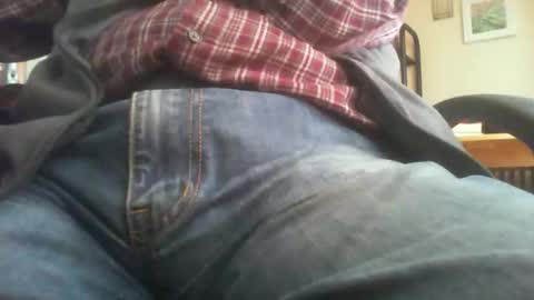 Maturedaddi online show from 10/17/25, 09:45