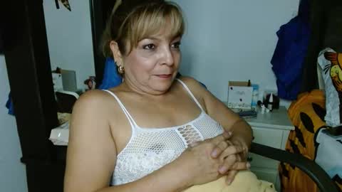 Snapshot of maturetigress4c chatting on 10/10/25, 10:09 Cecilia online show from 10/10/25, 10:09