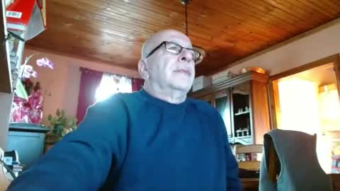 Snapshot of mauriceandre chatting on 01/17/25, 09:06 Maurice online show from 01/17/25, 09:06