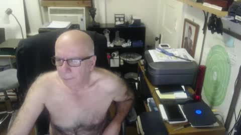 Snapshot of mauriceandre chatting on 02/09/25, 03:11 Maurice online show from 02/09/25, 03:11