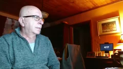 Snapshot of mauriceandre chatting on 02/16/25, 09:15 Maurice online show from 02/16/25, 09:15