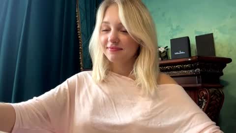 Eva  1st day online show from 07/14/26, 07:13