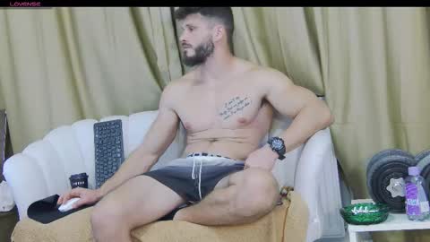 mauro_real_man online show from 10/24/25, 06:26