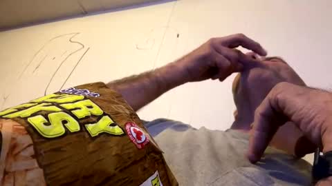 Snapshot of maverick7000 chatting on 01/21/25, 01:08 maverick7000 online show from 01/21/25, 01:08