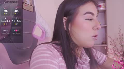 Snapshot of mavi_boo chatting on 02/19/26, 07:54 Mavi online show from 02/19/26, 07:54