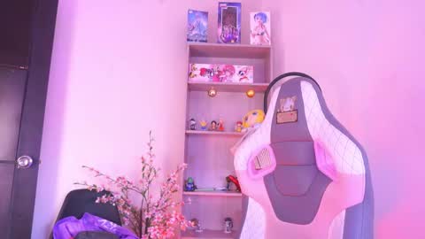 Snapshot of mavi_boo chatting on 02/27/26, 07:03 Mavi online show from 02/27/26, 07:03