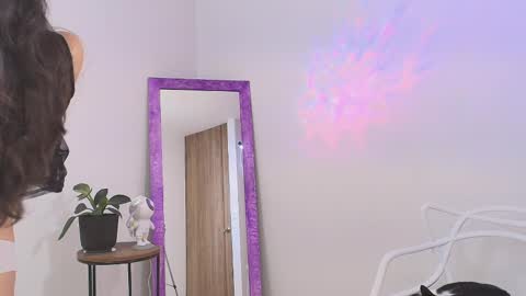 Maria Victoria Schedule 2pm until 9pm GMT-5 online show from 02/19/25, 04:33