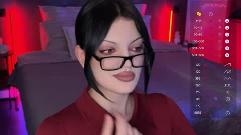 Mavis online show from 11/27/25, 11:29