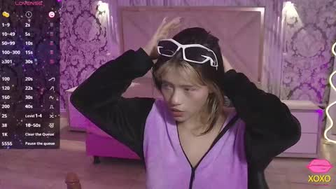 Mavis  online show from 01/09/26, 11:35