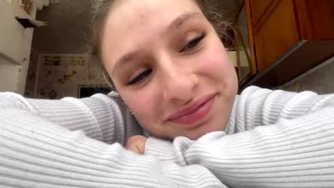 Nikolina online show from 03/24/26, 12:10