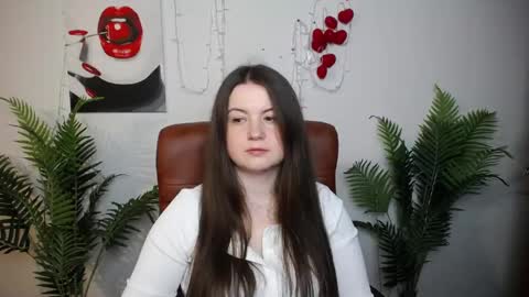 Snapshot of mavkacute chatting on 05/17/26, 06:15 MavkaCute online show from 05/17/26, 06:15